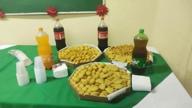 Prefeitura Municipal de Guapirama, juntamente com o Departamento municipal de Assistência Social realizaram o encerramento do Curso de Corte e Costura.